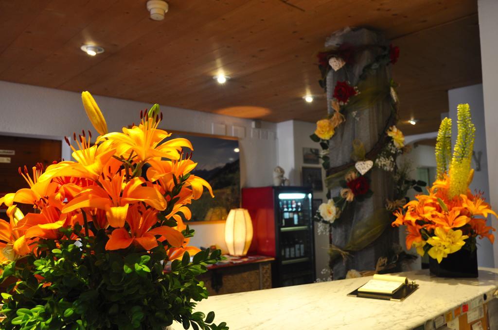 Poschiavo Suisse Hotel & Traditional Fondue Stube Eksteriør billede